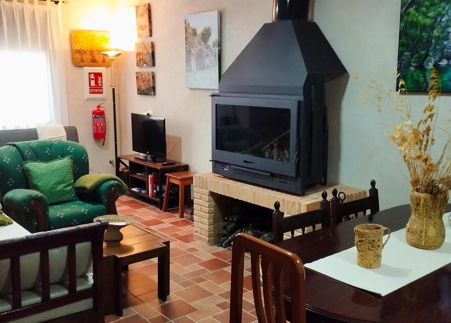 Aldeaquemada Vivienda Rural Rondaヴィラ